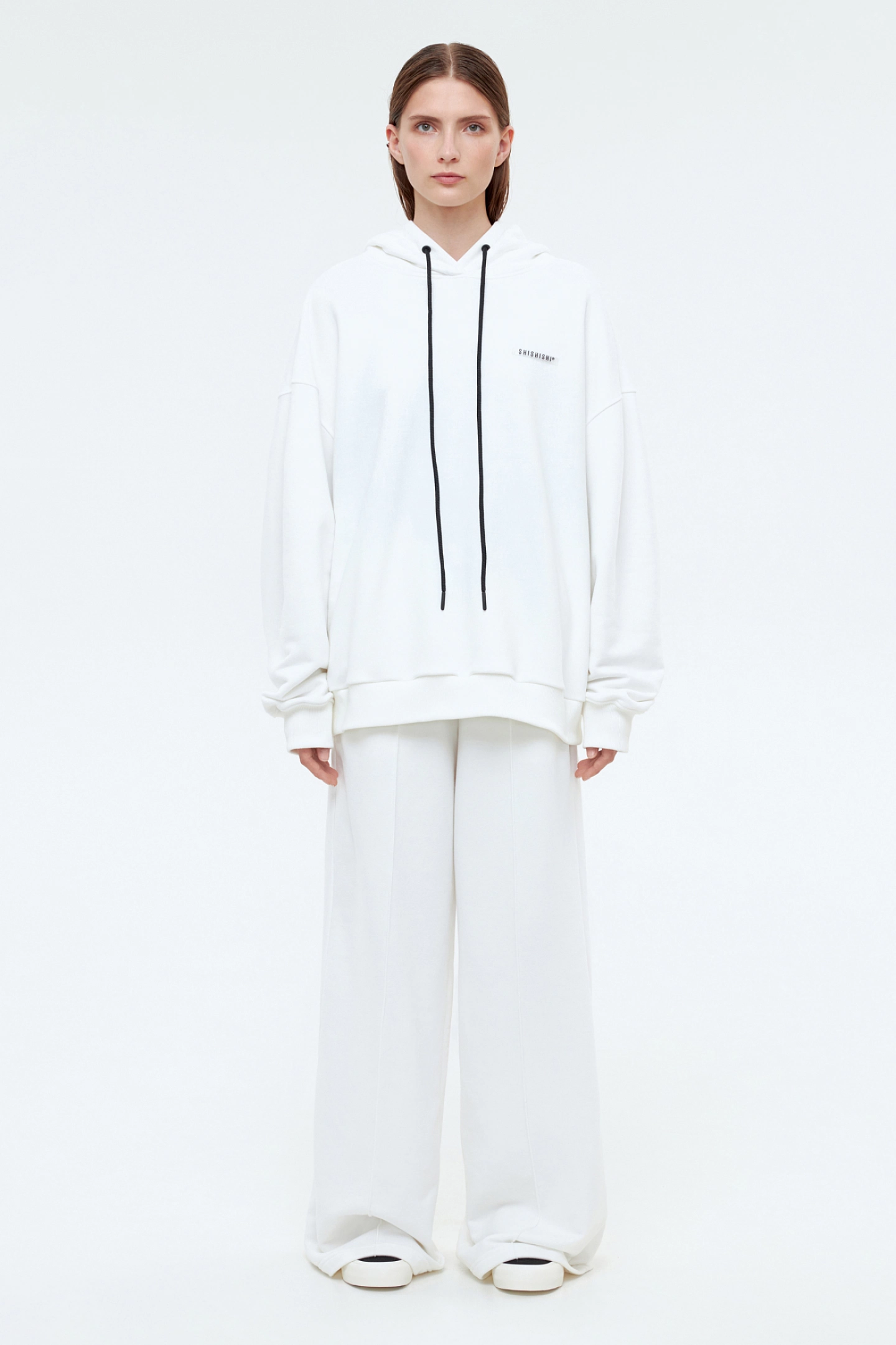 Худи объемный и брюки широкие из трикотажа