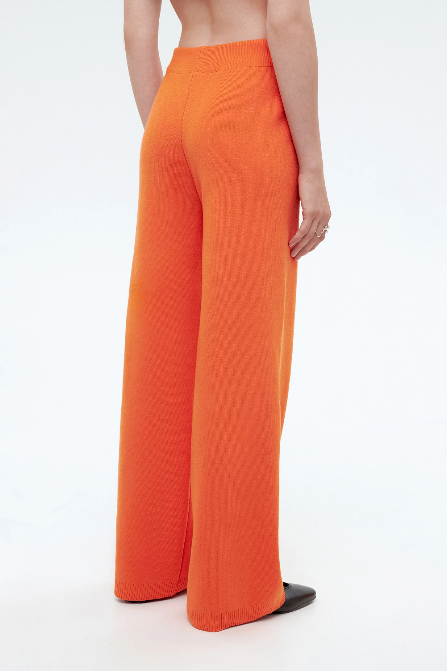 Брюки прямые вязаные