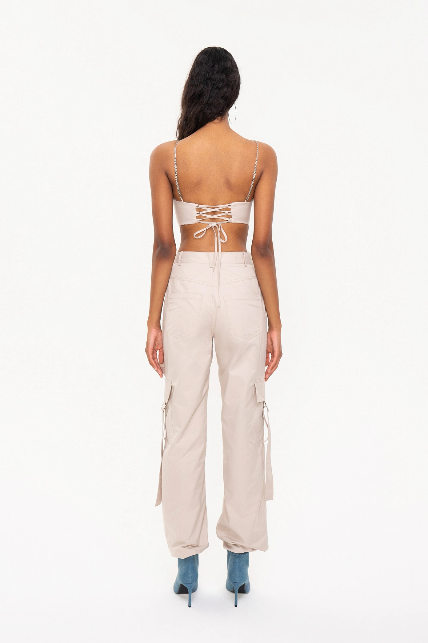 Топ-бюстье со шнуровкой и брюки-карго
