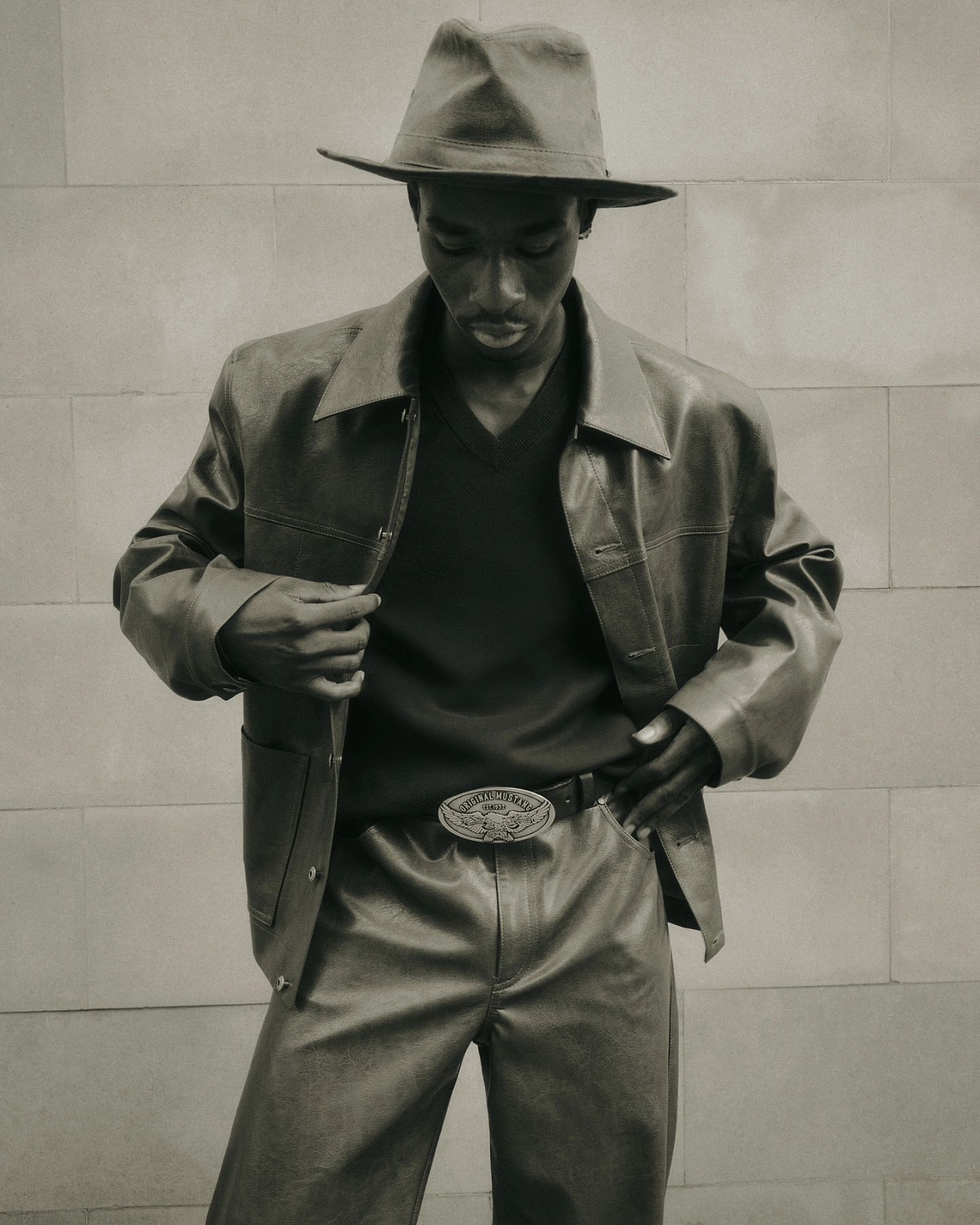 Брюки мужские из эко-кожи