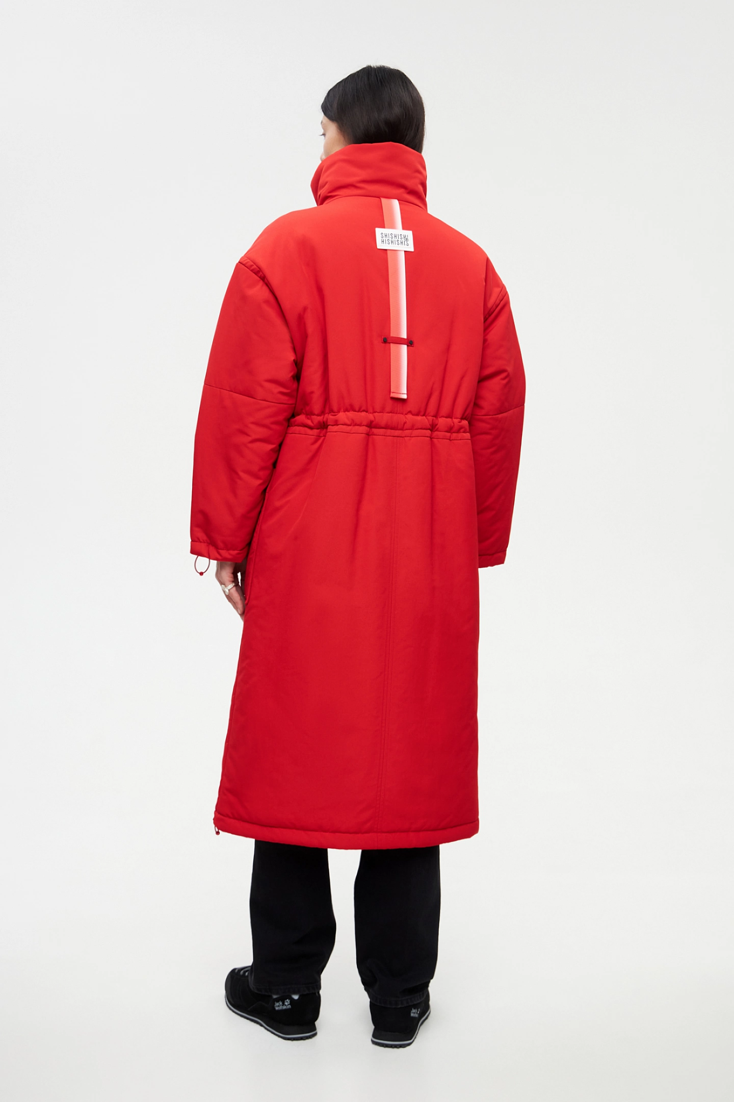 Пальто утепленное с кулисой на талии