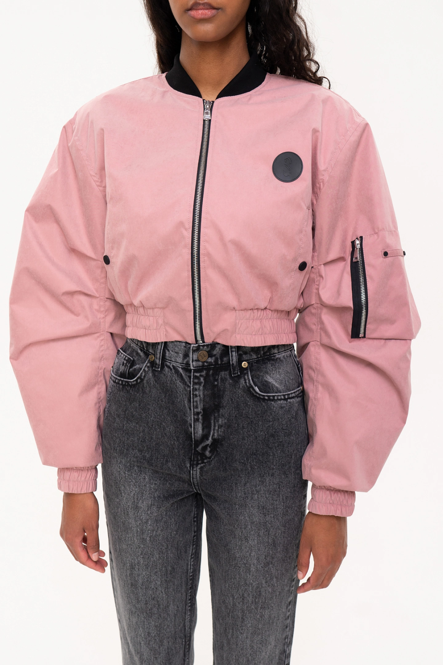 Бомбер короткий с широким рукавом