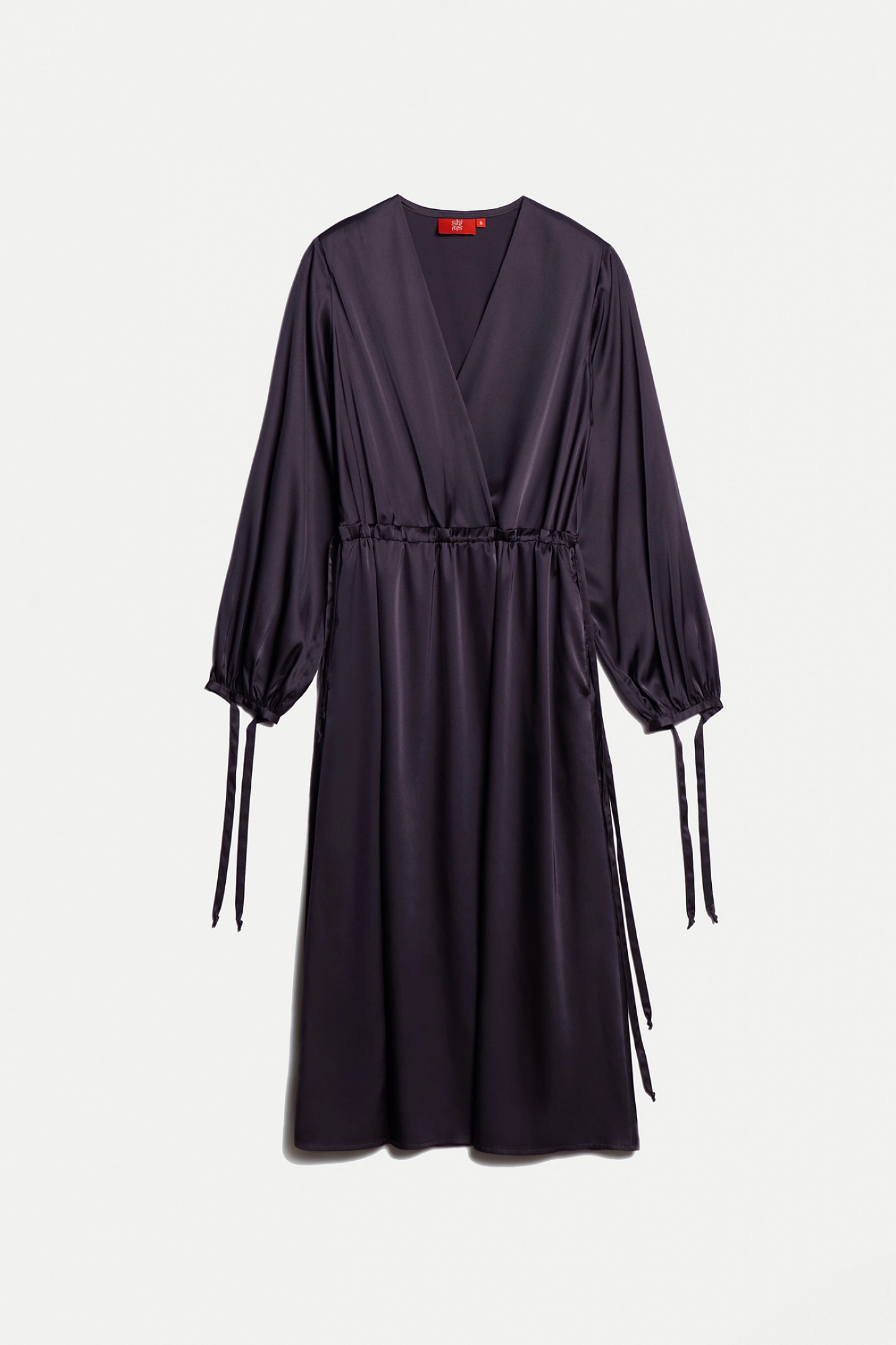 Платье со складкой спереди