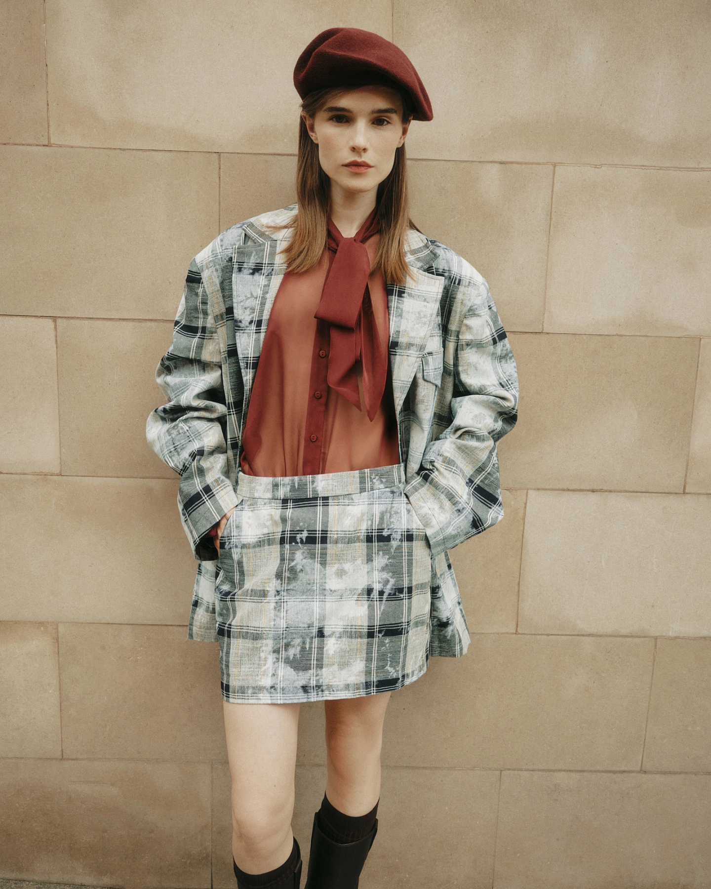 Жакет оверсайз и юбка мини в клетку